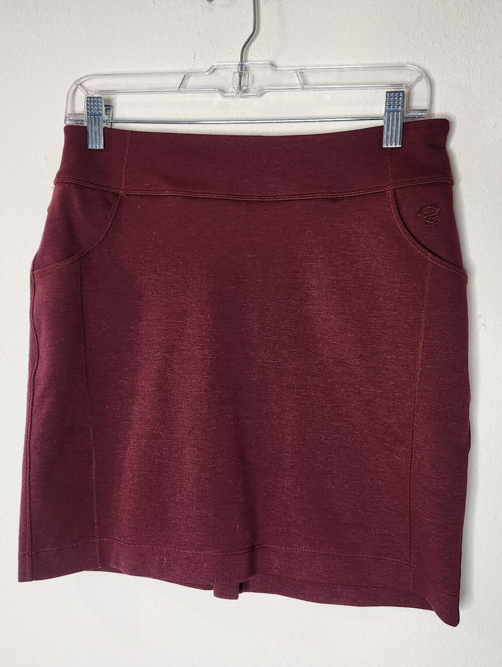 Mountain Hardwear Womens Small Maroon Red Hiking Skirt Mini